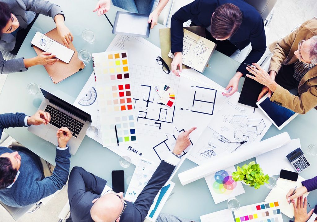 Equipe ONO Arquitetura & Design trabalhando em projetos
